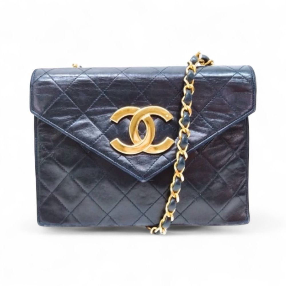 CHANEL Black Quilted 24K CC Logo Hardware Leather Shoulder Bag - Picture 4 of 15